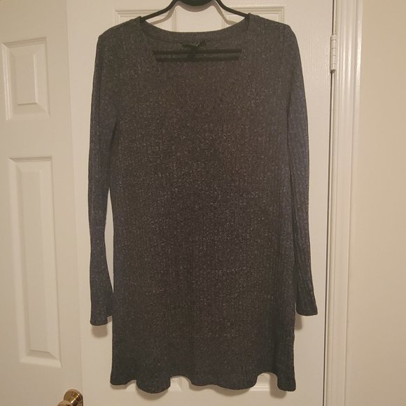 $10 for 2 - Clean Out Sale - Picture 5 of 8